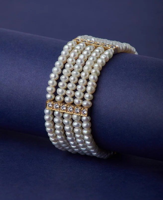 Gorgeous Golden Pearl Bracelet