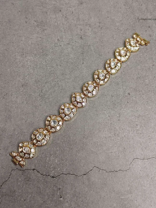 Elegant Kundan Studded Bracelet