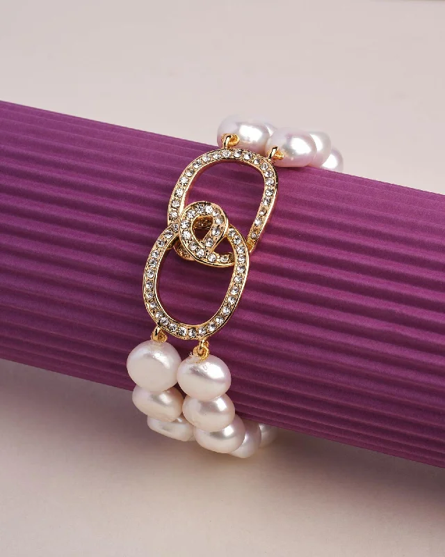 The Suki Station Pearl Bracelet