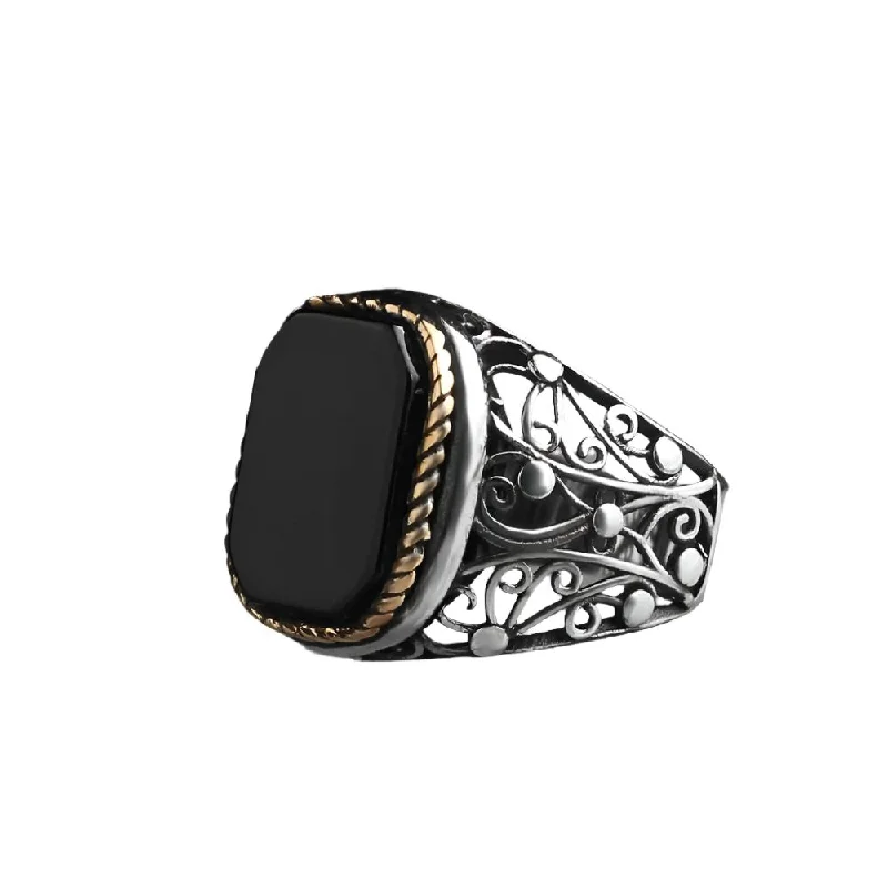 Tesbihevim | Men's Silver Ring with Onyx Stone